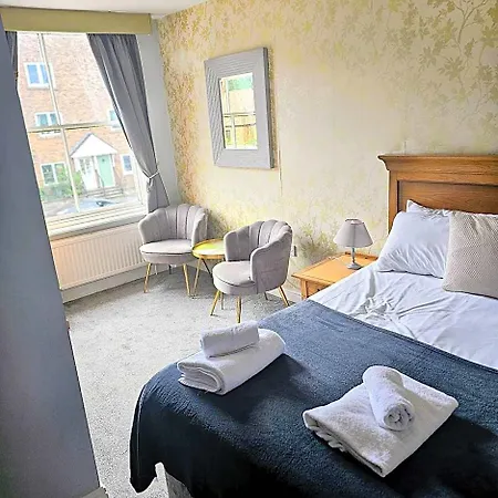 The Waggon & Horses 3*